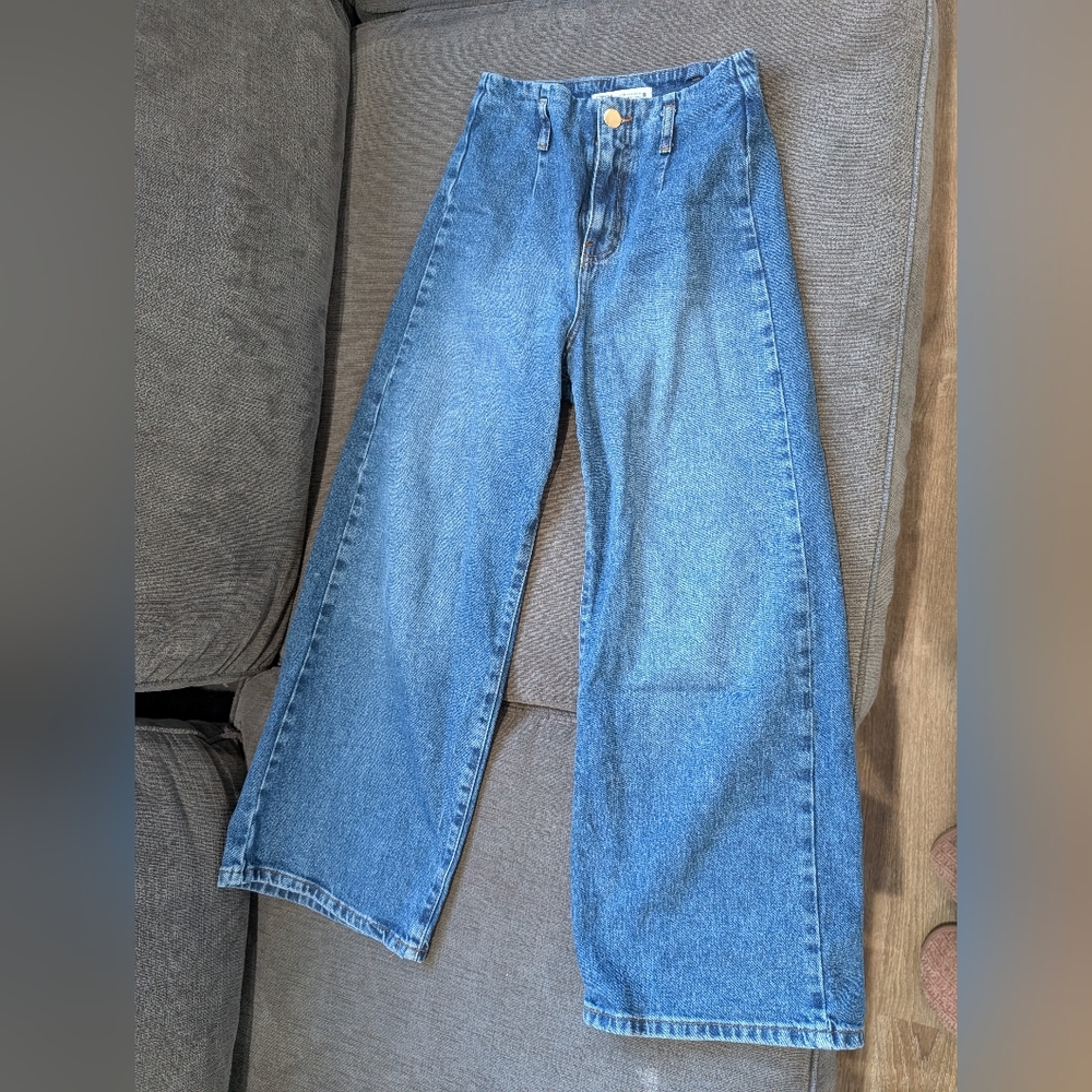 Zara Women's Blue Flare Jeans - Picture 2 of 3